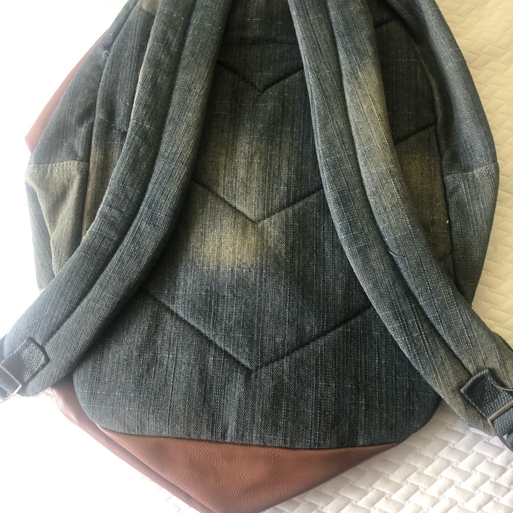 Shoulder bag